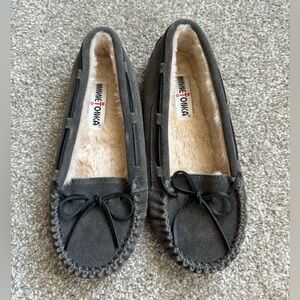 Minnetonka Slippers